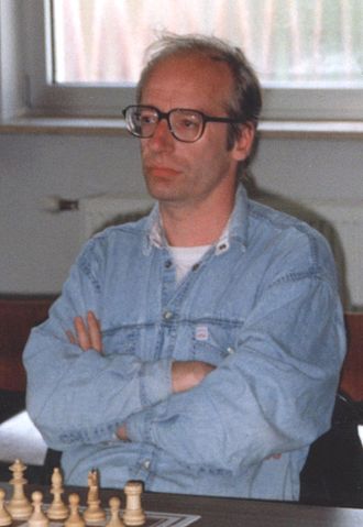 330px-Robert_Hübner.jpg