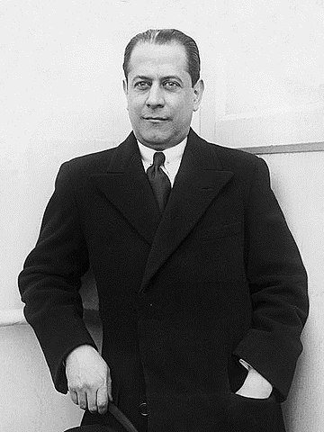 360px-José_Raúl_Capablanca_1931.jpg