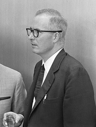 330px-Robert_Byrne_1969.jpg