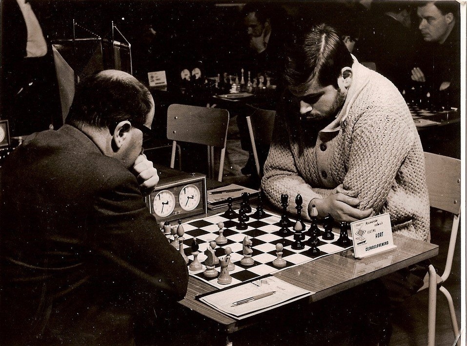 vsfEexYVl88.jpg