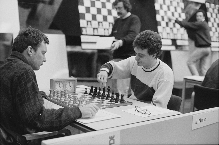 ChessHoogovens1990-1.jpg