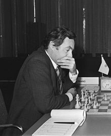 220px-Oscar_Panno_1977.jpg