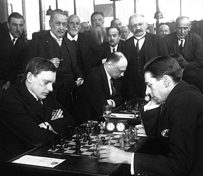 Alexander_Alekhine,_Edgard_Colle,_1925.jpg