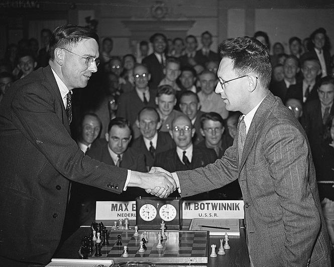 1024px-ChessGroningen1946-6.jpg